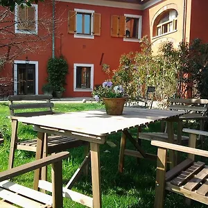  Bed & Breakfast Il Pettirosso